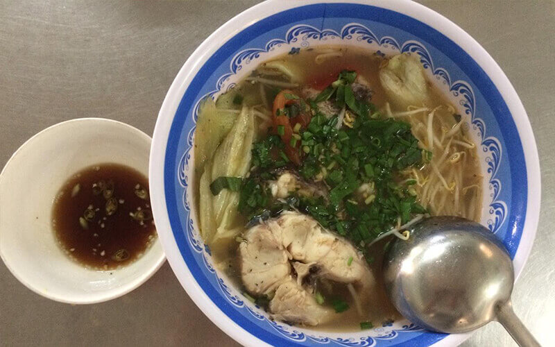 Canh chua cá lóc