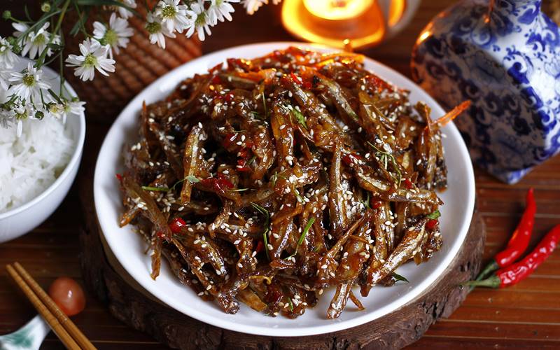 Khô cá cơm rim nước mắm
