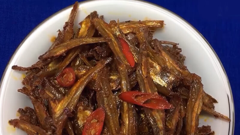 Khô cá cơm rim cay