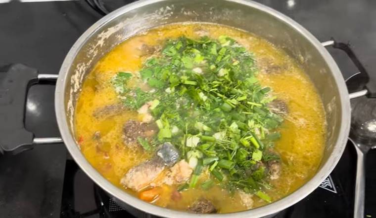 Thử làm cá lóc nấu ám dân dã, đặc sản Thái Bình