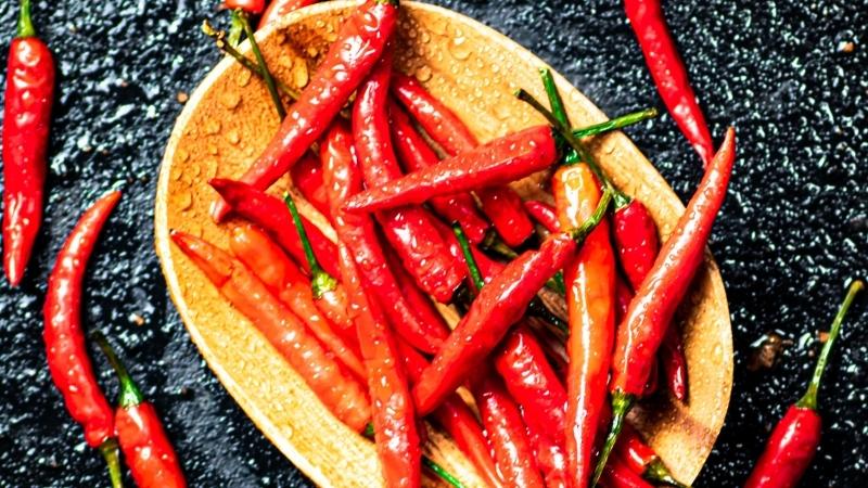 Tình hình thị trường và yếu tố ảnh hưởng