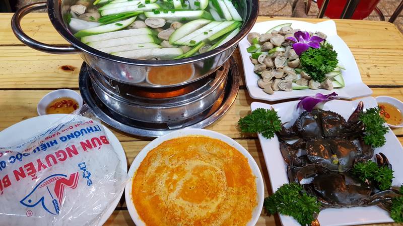 Cua lột nấu lẩu