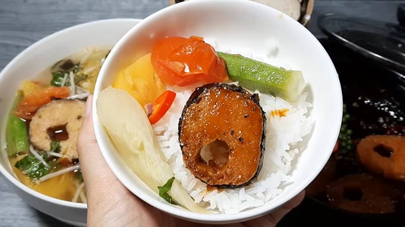 Thưởng thức cá lóc chay