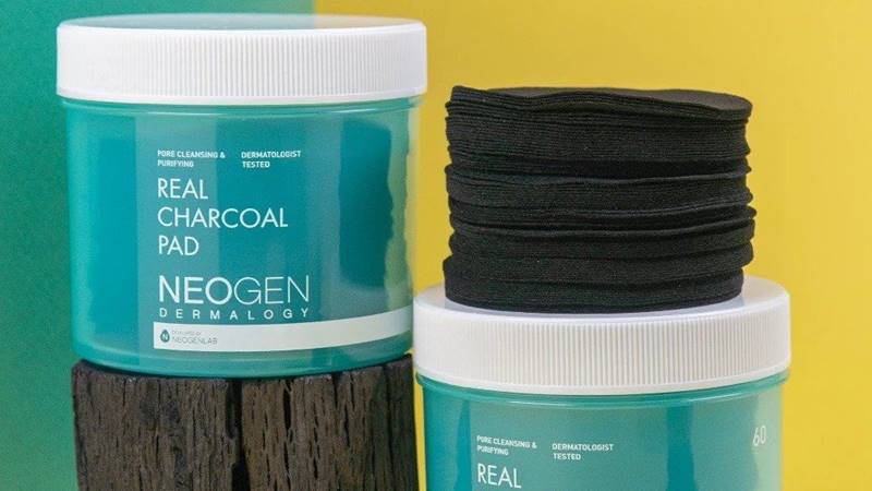 Tẩy tế bào chết cho da nhạy cảm Neogen Dermalogy Real Charcoal Pad Tẩy tế bào chết cho da nhạy cảm Neogen Dermalogy Real Charcoal Pad