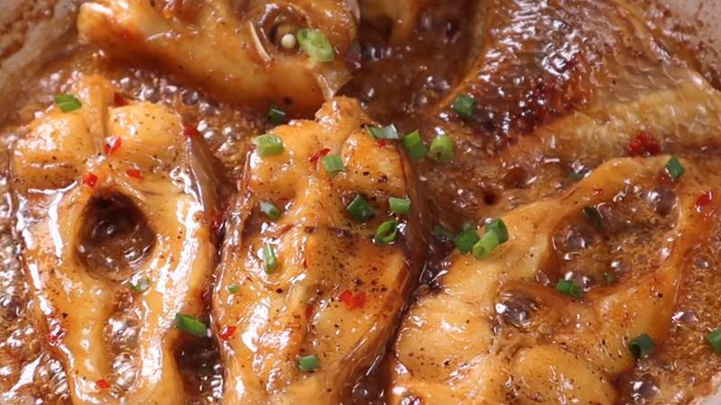 Cá diêu hồng kho tộ Cá diêu hồng kho tộ