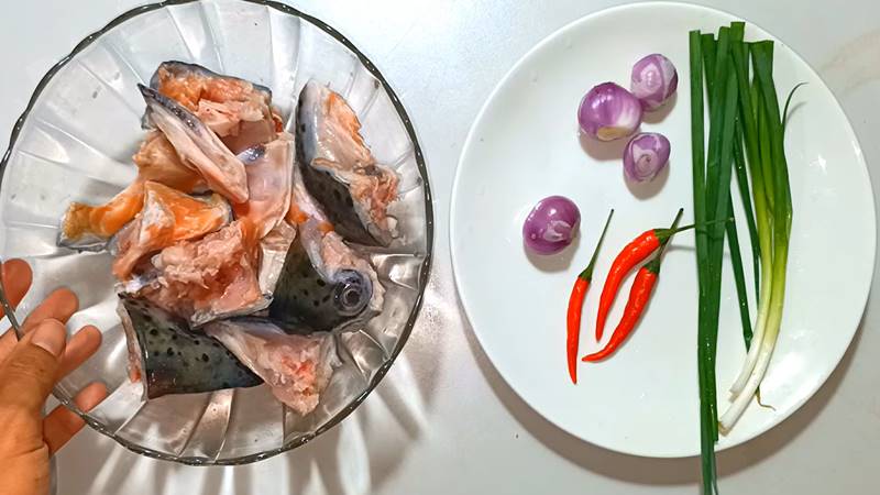 Nguyên liệu làm món cá hồi kho tiêu