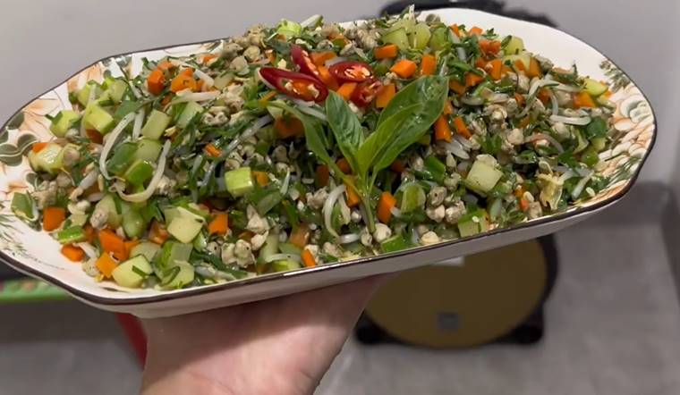 Công thức làm món hến xào dưa chuột cực dễ