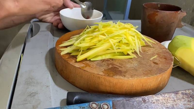 Trộn gỏi xoài