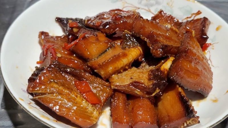 món khô cá lóc chiên nước mắm