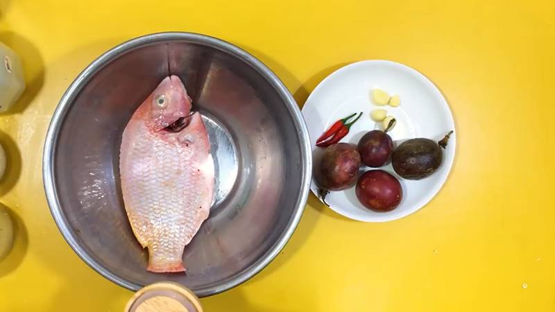 Nguyên liệu làm món cá diêu hồng sốt chanh dây