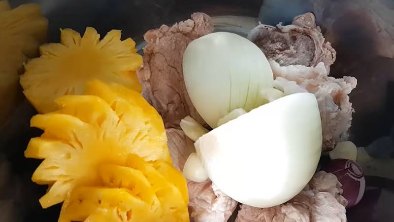 Nấu nước hầm xương