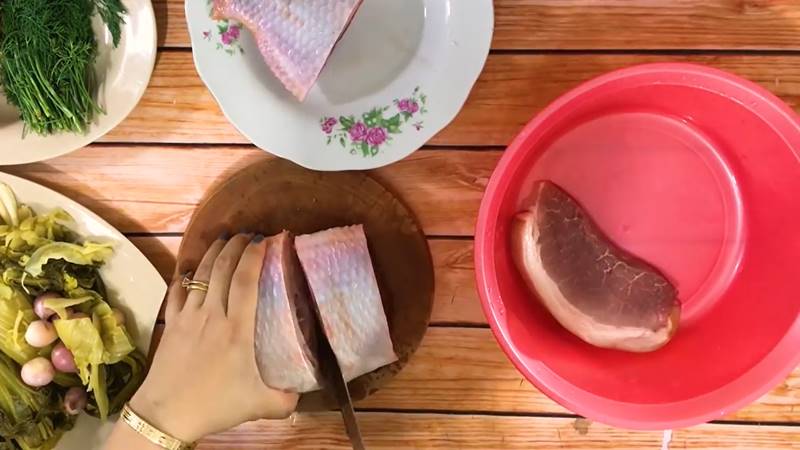 Sơ chế nguyên liệu