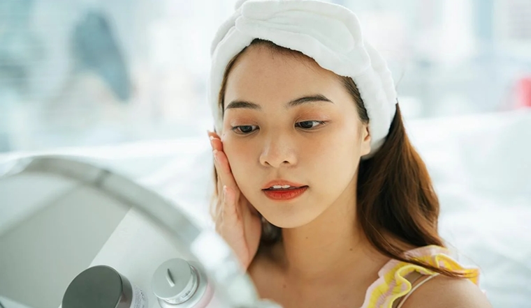 Tổng hợp 12 cách giữ ẩm da mặt tự nhiên, dễ làm