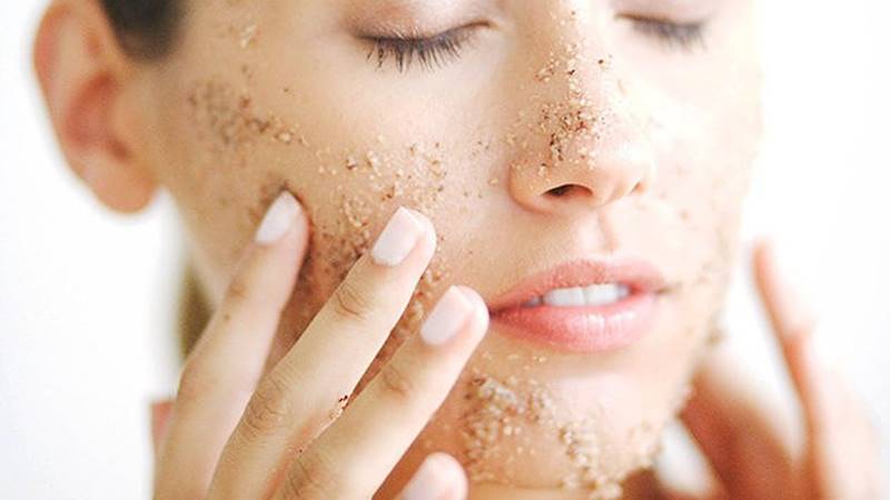 Tẩy tế bào chết quá thường xuyên