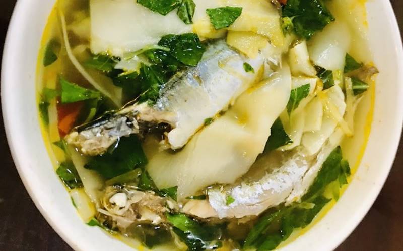 cá nục nấu măng chua