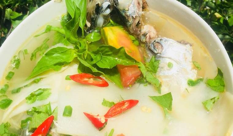 Thử làm cá nục nấu măng chua dân dã, ngon bất ngờ