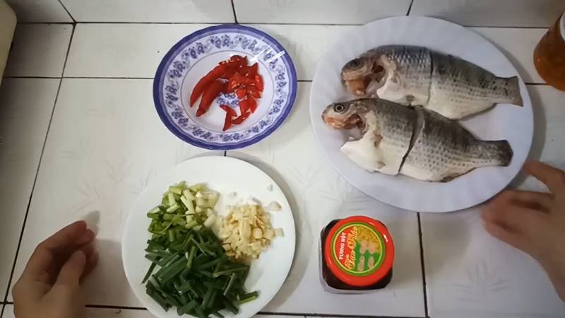 Nguyên liệu làm món cá rô phi kho tương hột