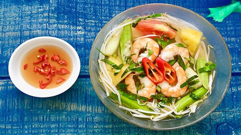 Tôm thẻ nấu canh chua