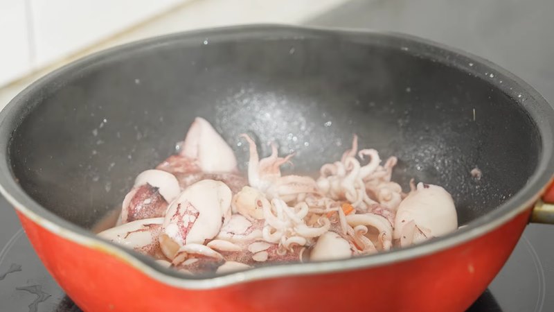 Xào mực