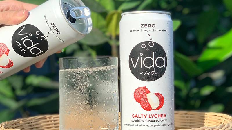 Nước ngọt có ga không calo Vida hương vải muối 