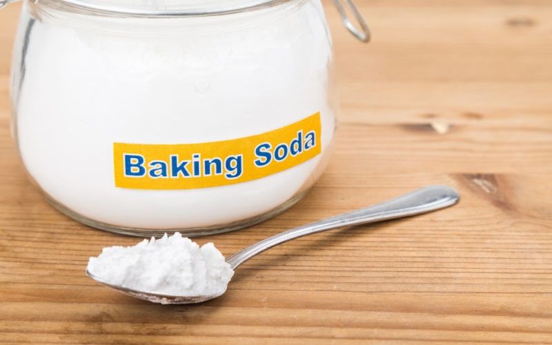 Cách làm trắng da bằng dầu dừa và baking soda