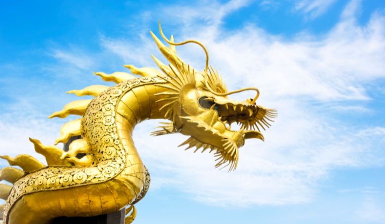 Xem chi tiết tử vi tuổi Mậu Thìn năm 2025 nữ mạng