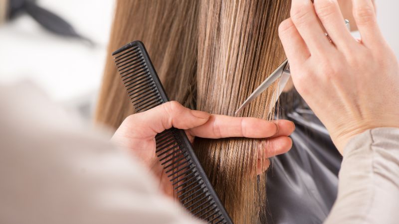 Chọn ngày tốt cắt tóc liên quan đến phong thủy
