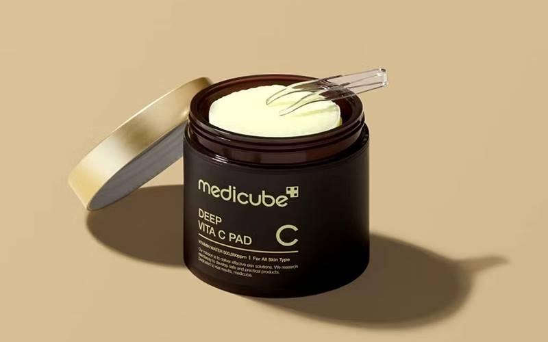 Medicube Deep Vita C Pad