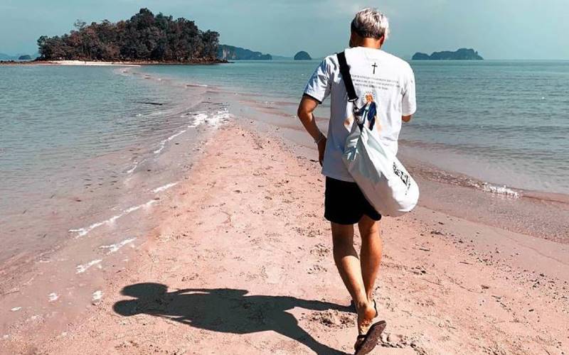 Đi dạo trên bờ biển Đi dạo trên bờ biển