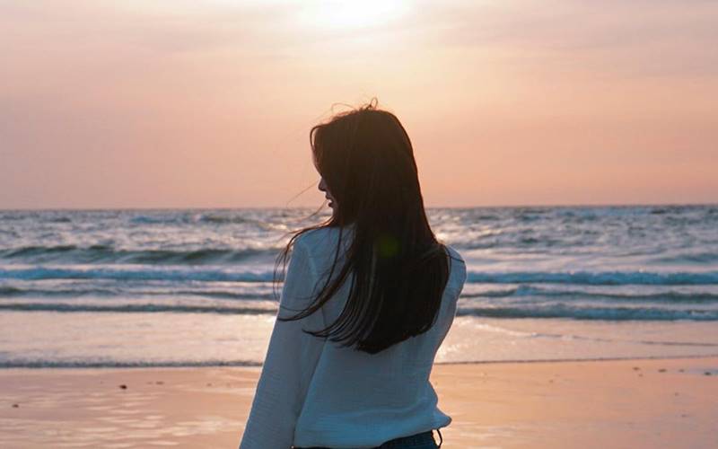 Chụp ảnh từ phía sau lưng Chụp ảnh từ phía sau lưng