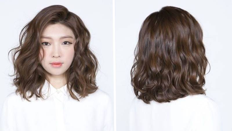 Tóc ngắn xoăn gợn sóng