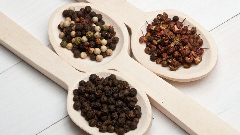 Giá tiêu thế giới