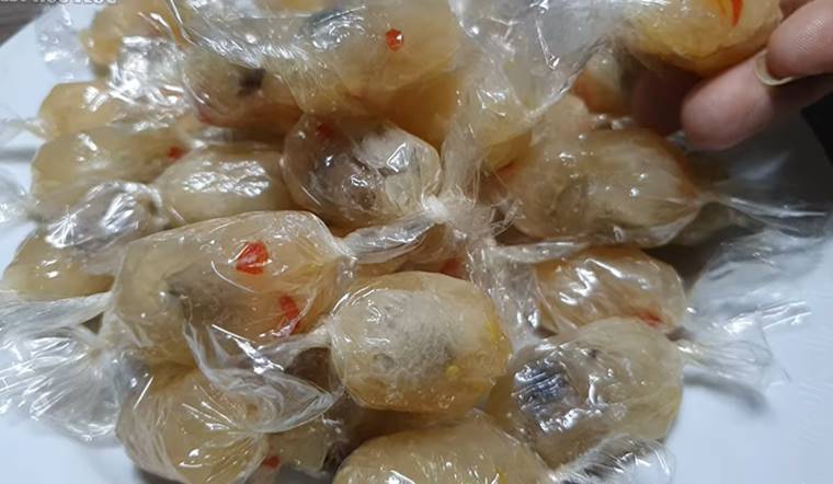 Cách làm mứt mãng cầu muối ớt chua chua, cay cay hấp dẫn