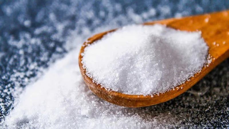 Xông mặt bằng lá tía tô và muối