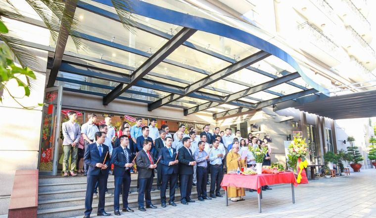 Xem lịch ngày tốt khai trương tháng 6 năm 2025 may mắn, thành công