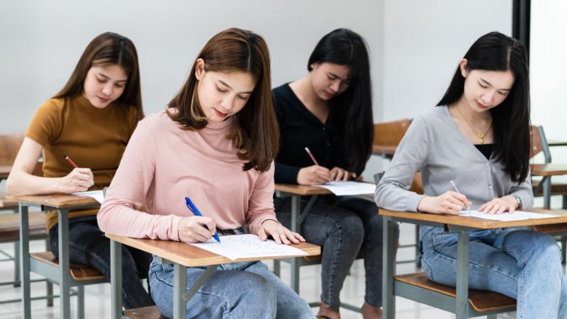 Điểm ưu tiên tốt nghiệp THPT có phải điểm ưu tiên đại học?