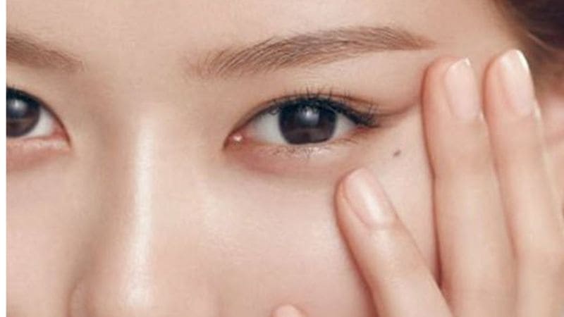 Chăm sóc da sau khi xóa nốt ruồi lệ để nhanh lành Chăm sóc da sau khi xóa nốt ruồi lệ để nhanh lành