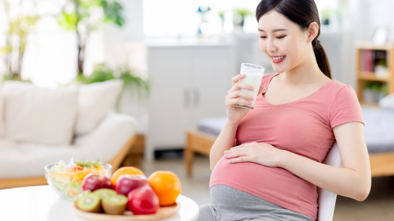 Bà bầu uống sữa đặc được không?