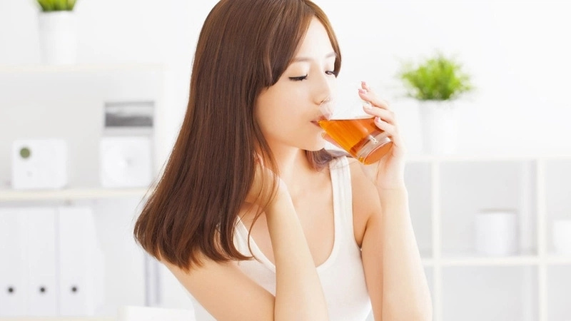 Hạn chế uống C2 mỗi ngày để đảm bảo an toàn cho mẹ và bé