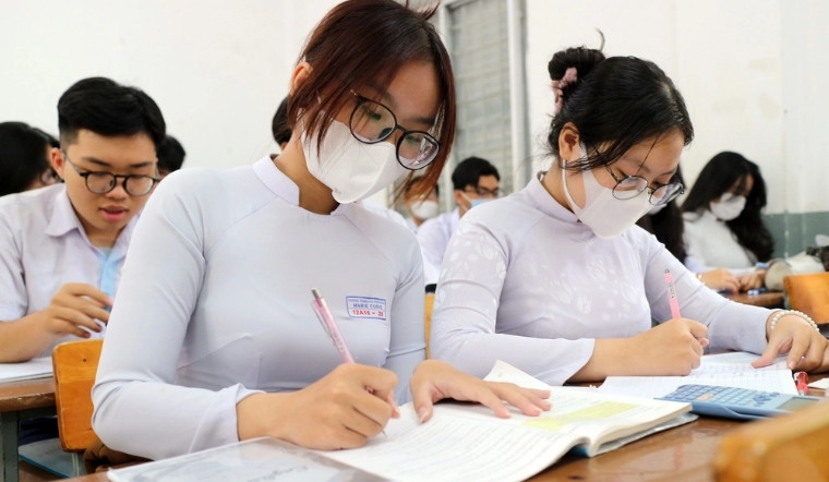 Thi tốt nghiệp THPT 2025 cần bao nhiêu điểm là đậu?