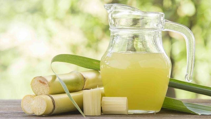 Đau dạ dày uống nước mía được không?