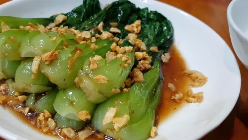 Cải thìa xào tỏi 