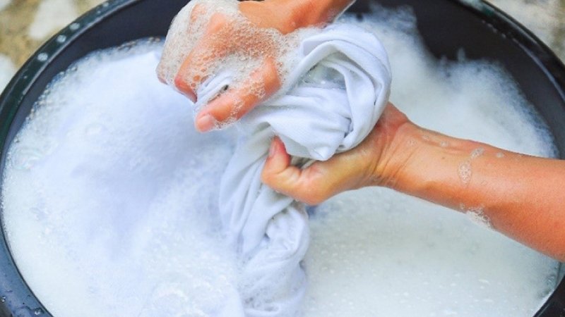 Hướng dẫn liều lượng dùng Surf khi giặt tay