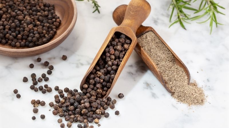 Giá tiêu thế giới