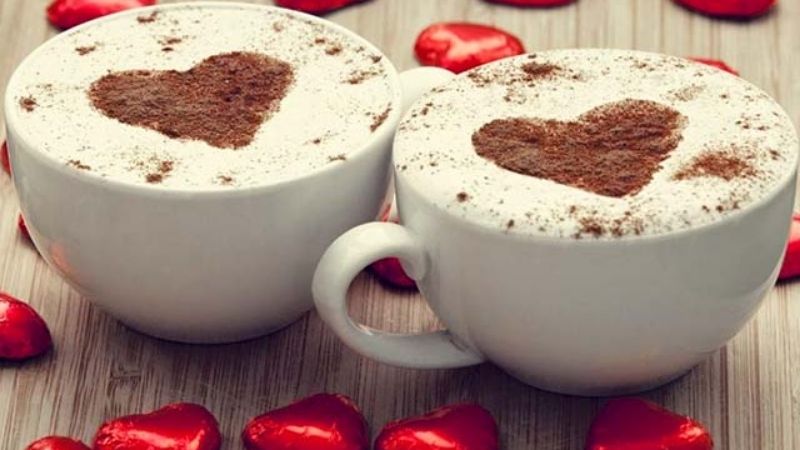 Đôi ly cà phê tình yêu trái tim chocolate cho người yêu
