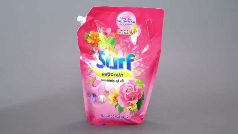 Cách dùng nước giặt Surf giặt tay
