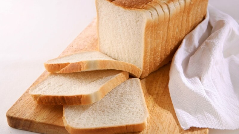 1 lát bánh mì sandwich có khoảng 65 - 67 calo