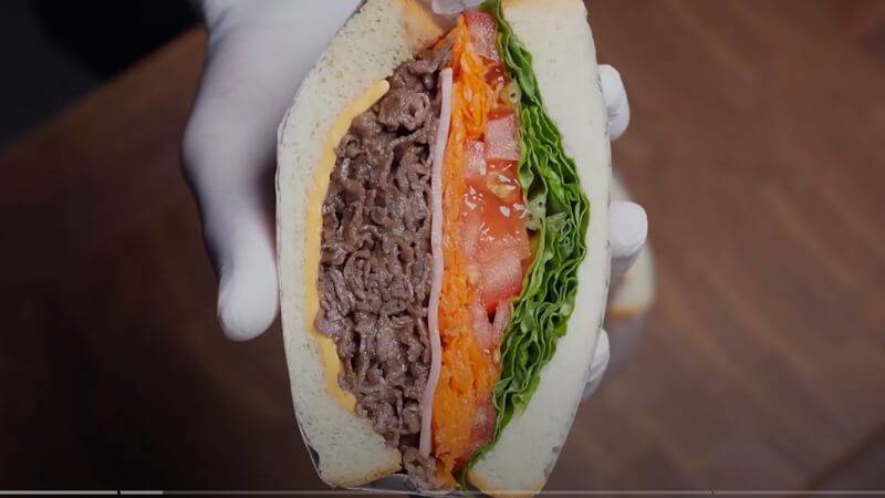 Bánh mì sandwich kẹp thịt