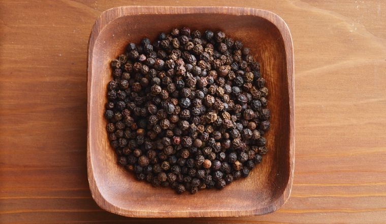 Giá tiêu hôm nay 18/6/2025: Gia Lai giảm 500 đồng/kg