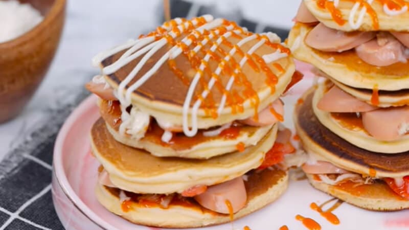 Bánh rán Doremon nhân mặn có vị lạ miệng, rất thích hợp để đổi vị cho bữa xế